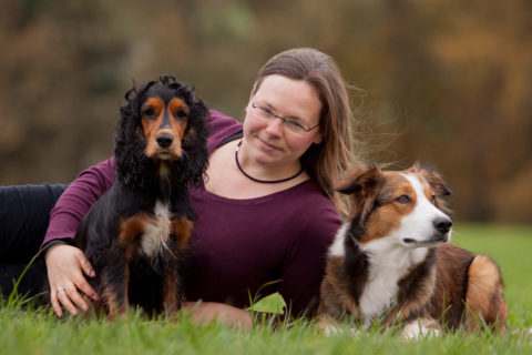 Hundeschule Leinenlos Melanie Müller mit Hunden
